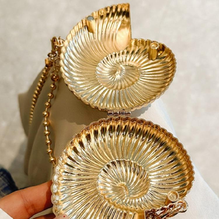 Womens Conch Shape Purse Elegant Acrylic Evening Bag with Chain Strap Crossbody Shoulder Small Handbag for Wedding Party