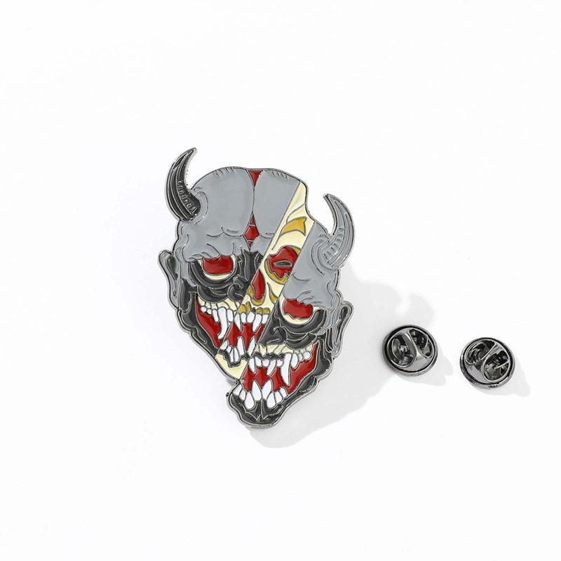 Creative Japanese Prajna Mask Brooch Pin Horror Ghost Metal Clothing Badges Pin Decoration Gifts for Female Male
