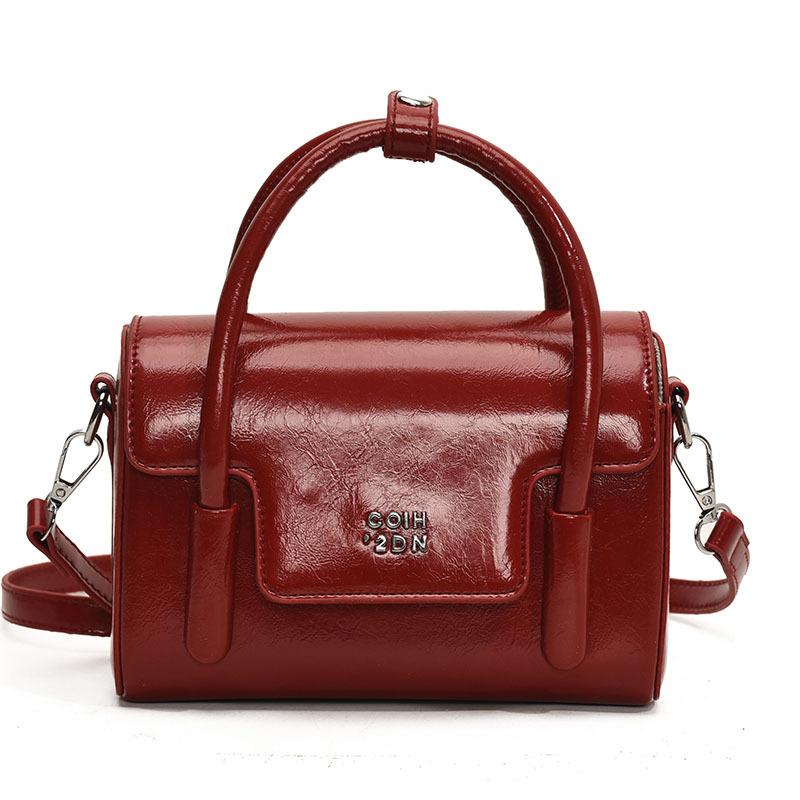 Niche Retro Portable Small Square Bag, Simple Oil Wax Leather, High-end Sense, Solid Color Single Shoulder Messenger Women's Bag