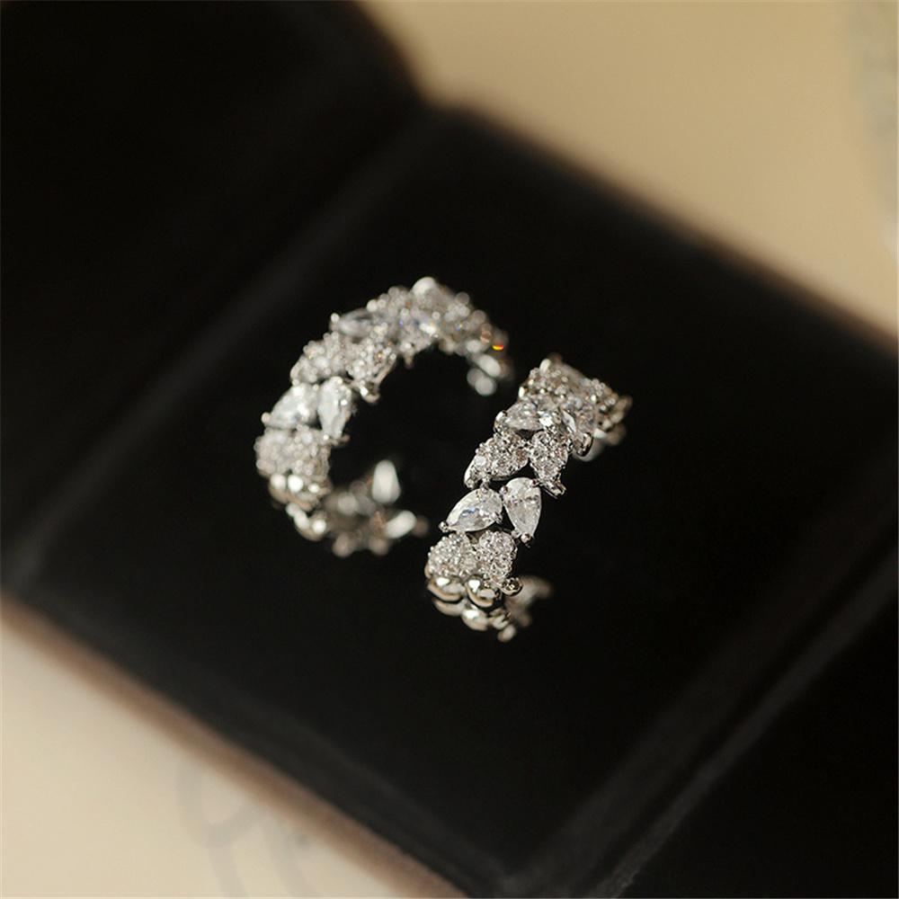 Cute Female White Zircon Stone Stud Earrings Vintage Silver Color Wedding Jewelry For Women