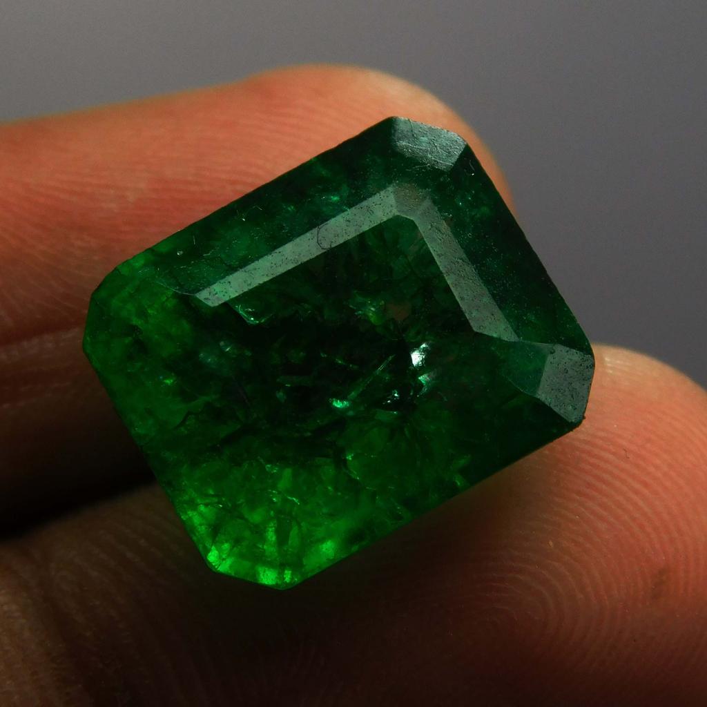 Natural Green Emerald Loose Gemstone Colombian 9 ct Emerald Cut for Jewelry Making and Crafts