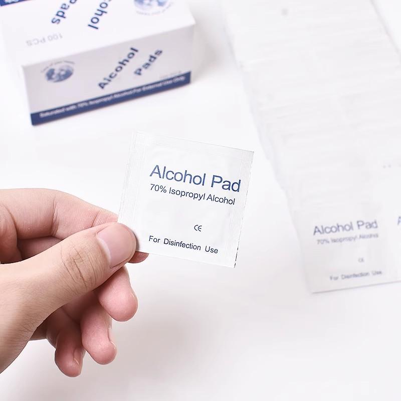 6/50/100 Stück 75% Alkoholdesinfektionstuch aus Baumwolle, Einwegdesinfektion, Reinigung von Handy-Bildschirmlinsen, Sterilisation von Ohrlöchern, Alkoholtuch