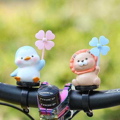 Mini dekorácie do interiéru autaKreslené roztomilé malé zvieratká Park s veternými mlynmi Dekorácie auta a bicykla Nové