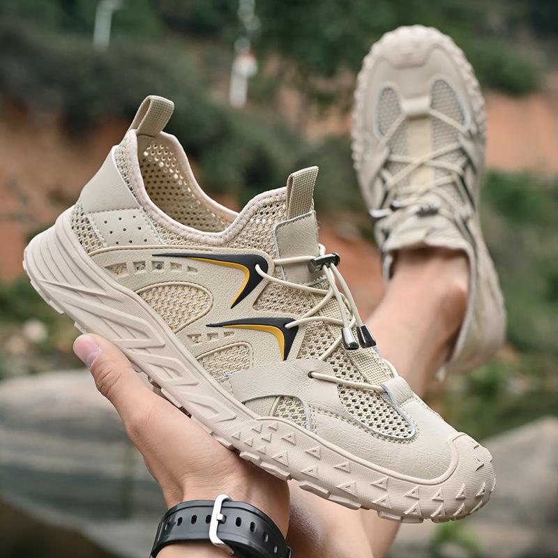 Mesh Shoes Men's New Hollow Breathable Lightweight Sports Shoes Thin Soft-soled Casual Shoes Large Size