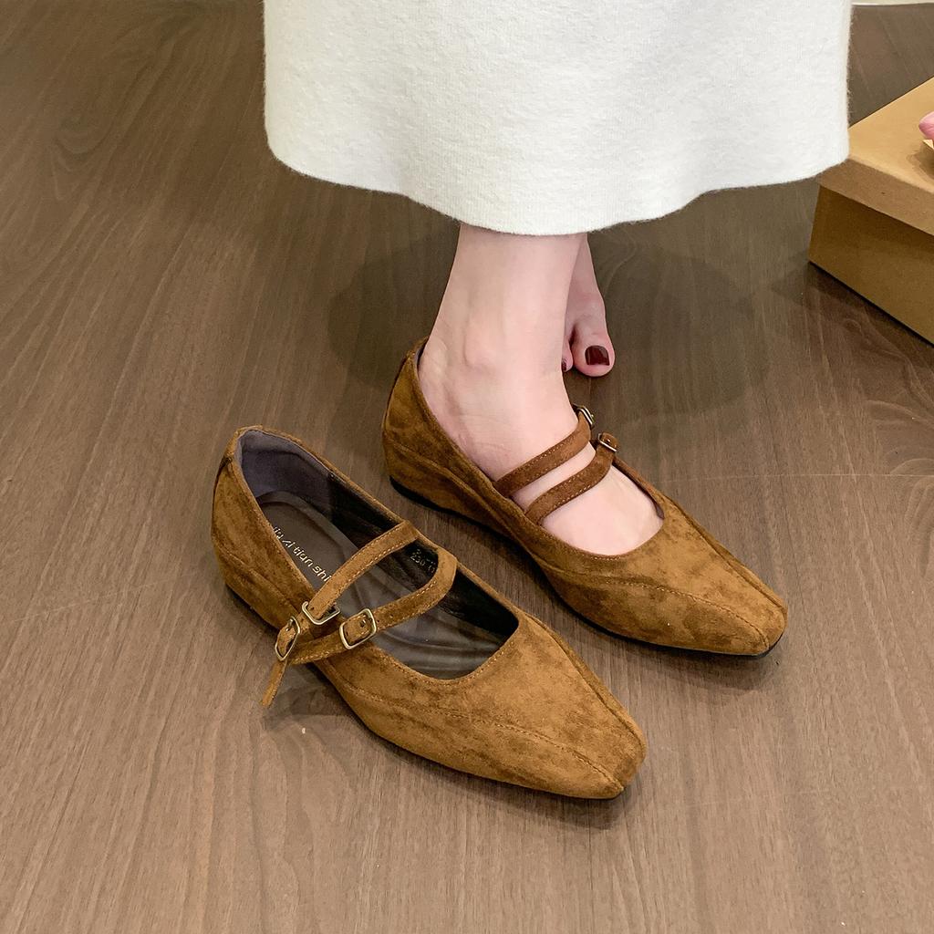 Retro inner height increase square head Mary Jane shoes women's shoes early autumn 2025 new versatile temperament single shoes evening shoes