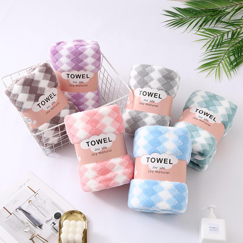 Quick-drying pineapple grid coral fleece bath towel cationic striped beach towel thickened absorbent large towel
