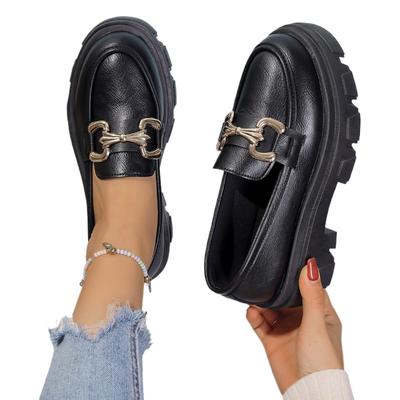 Zapatos Planos Casuales Cadena Metálica Suela Gruesa Mocasines Mujer Primavera Plataforma Piel PU Zapatos Redondos Mujer Vintage Tallas Grandes Zapatos de Tacón Mujer