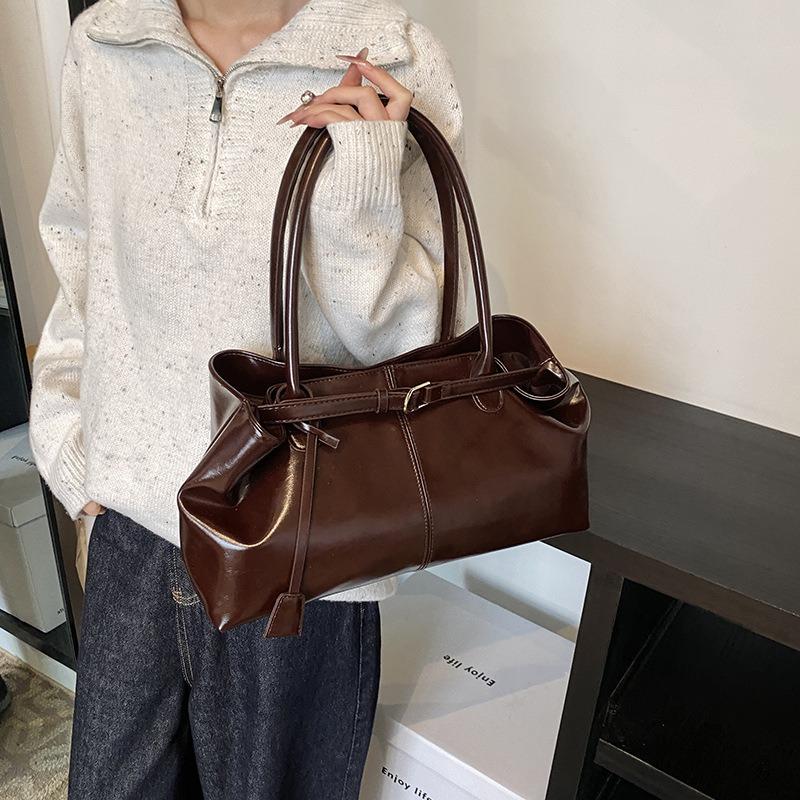 Autumn and winter retro large-capacity commuter tote bag women's new high-end fashion shoulder armpit bag