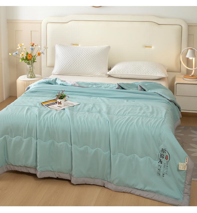 Company Summer Cool Quilt Gift Box - Ideal for Events and Corporate Gifts