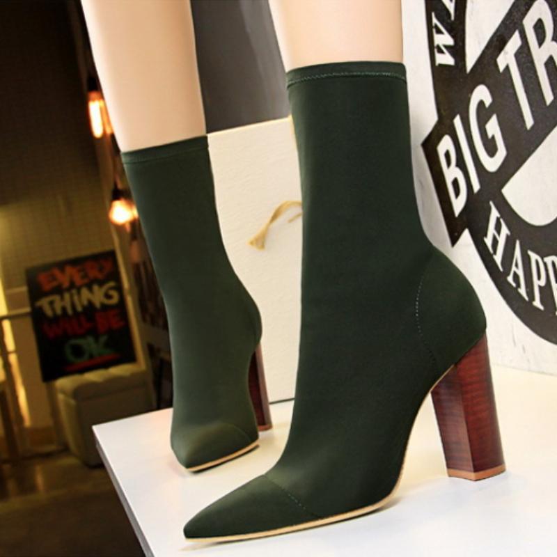 Fashion Pointed Toe Stretch Short Boots Women Thick Heel 2024 New Winter Flock Mid-Calf Knight Boots Retro Pleated Warm Botas Mujer