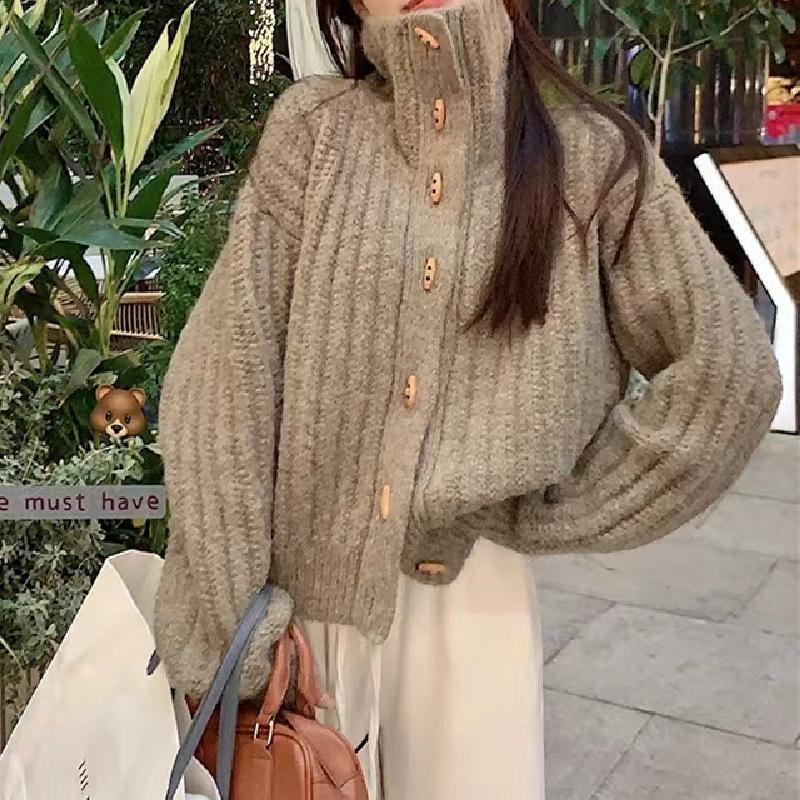 

Turtleneck sweater jacket women s new horn buckle thickened stand-up collar top loose long-sleeved knitted cardigan One size света кофе