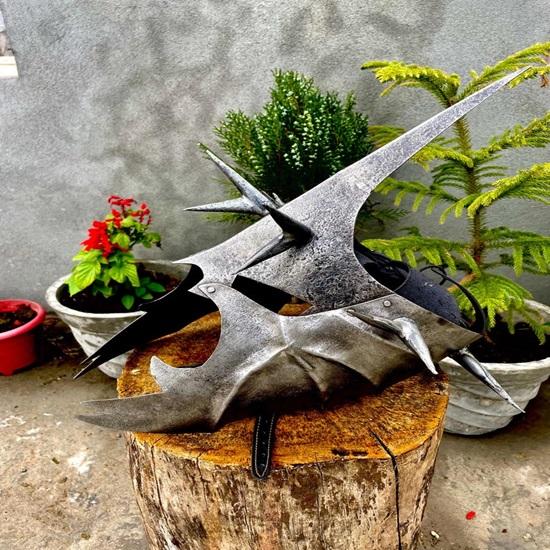 Handcrafted  Helmet Lord of the Rings-Inspired Dark Rider Helmet for Cosplay, Collectors