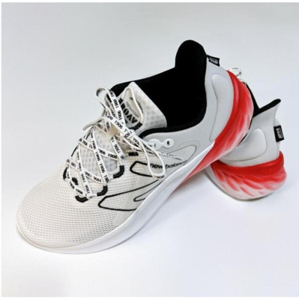 

New Balance Mroavfw2 white／255