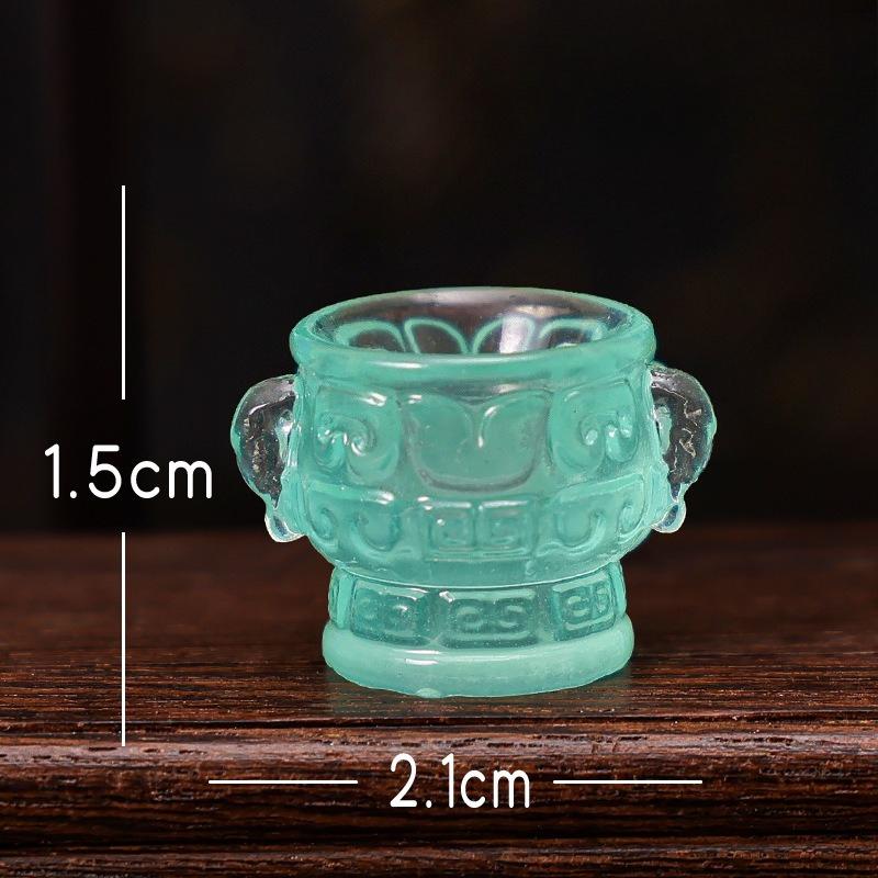 

Микроландшафтные украшения, Светящиеся имитации бронзовых изделий, Автомобильный сад Ландшафтный дизайн Смола Ремесло Декоративные маленькие украшения No. 11