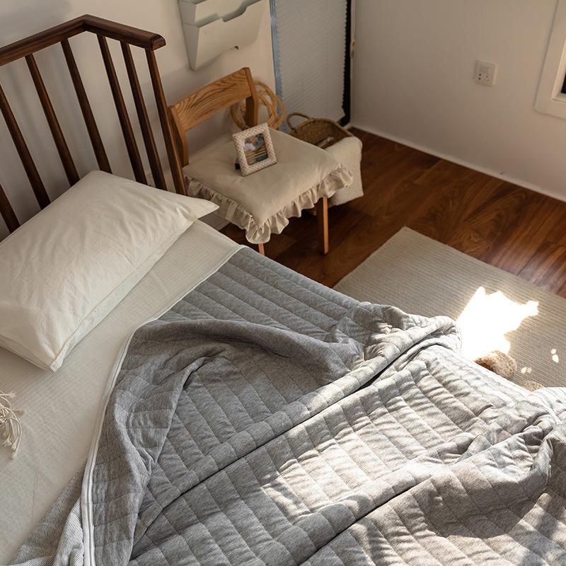 Muji Japanese Striped Pure Cotton Summer Quilt - Cool & Comfortable Blanket