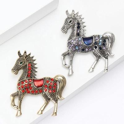 Classic  Horse Brooches For Women Versatile Animal Lapel Pins Clothing Corsage Jewelry Accessories  Year Gifts