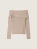ROEM Off-Shoulder Sweater_Rmkag12R12