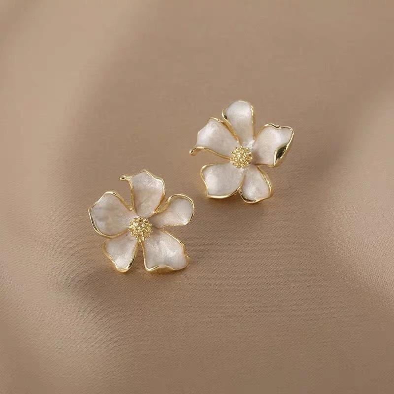 French Small Fresh Super Fairy Dripping Oil Purple Flower Earrings Gentle Light Luxury Fashion High-end Trendy Ear Jewelry