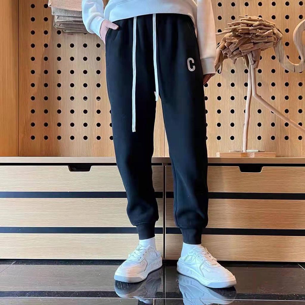 Dick bestickte lässige Sweatpants sind schlicht, vielseitig, bequem und für Männer und Frauen geeignet.