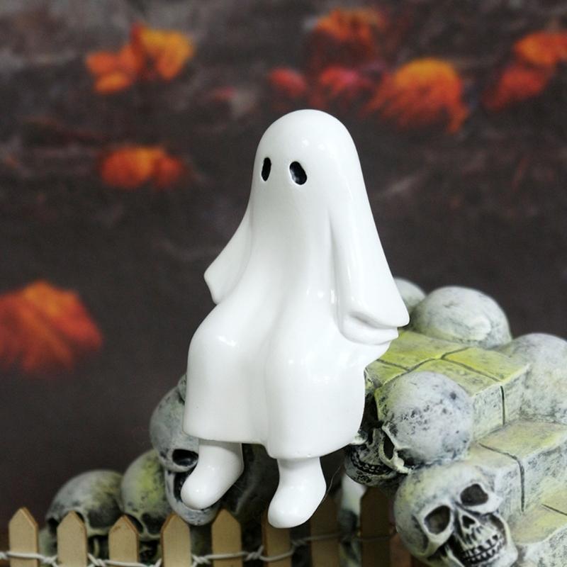 Whimsically Ghostly Sculpture Halloween Themed Resins Craft Ornament For Home Garden Decoration Weather Resistant Design