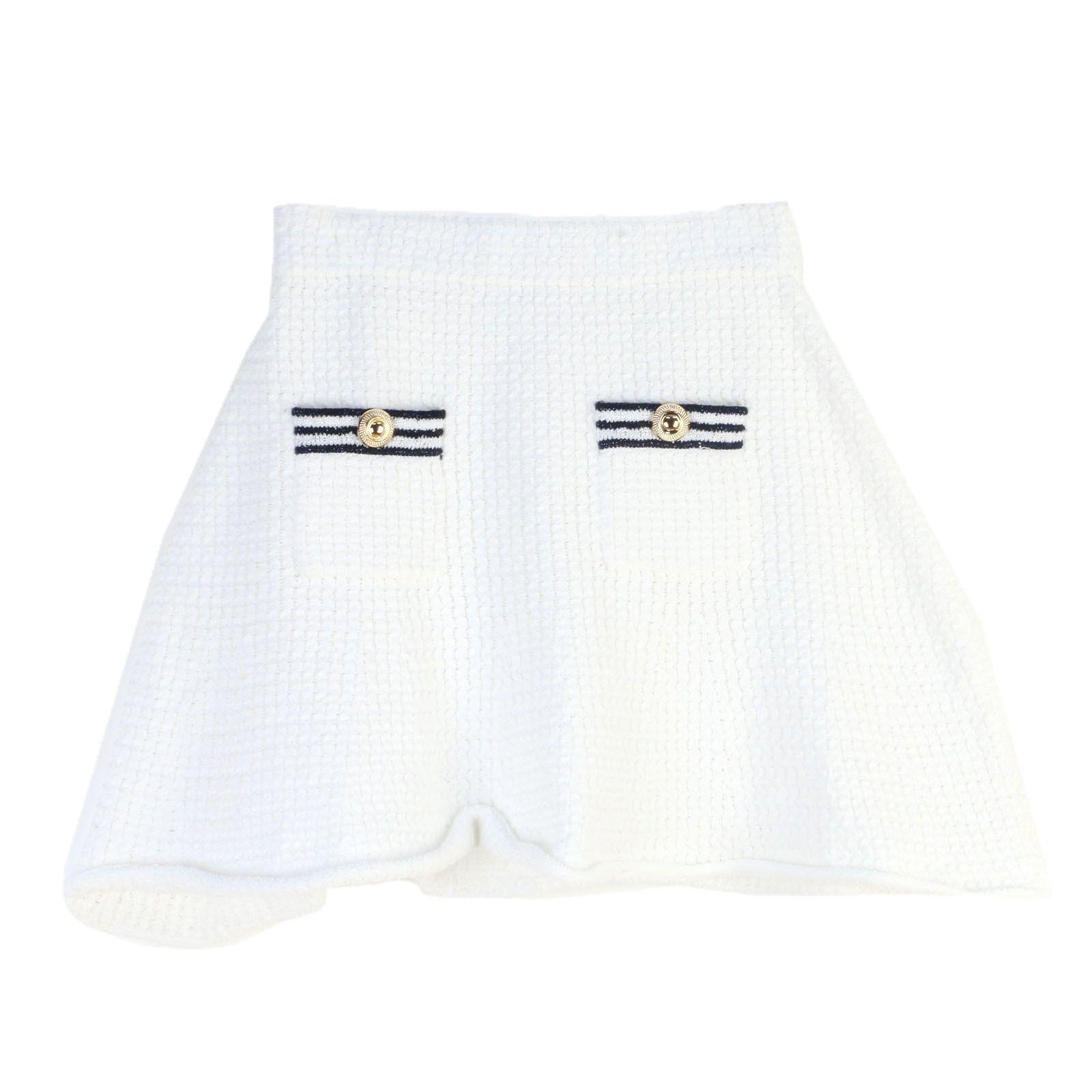 

Комплект трикотажа приталенного силуэта с темно-синим воротником и юбкой А-силуэта, весна/лето 2025 M