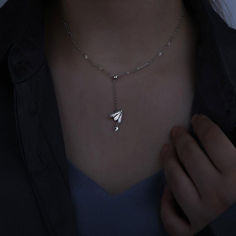 Paper Plane Love and Innocence Zircon Pulling Tassel Necklace Temperament Creative Collarbone Chain