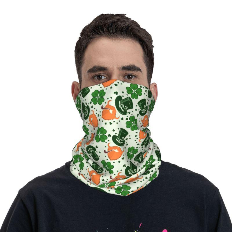 Green Clover Shamrocks St.Patrick's Day Bandana Neck Cover Wrap Ride Motorcycle Mask Scarf Unisex Warm Headwear Tube Balaclava