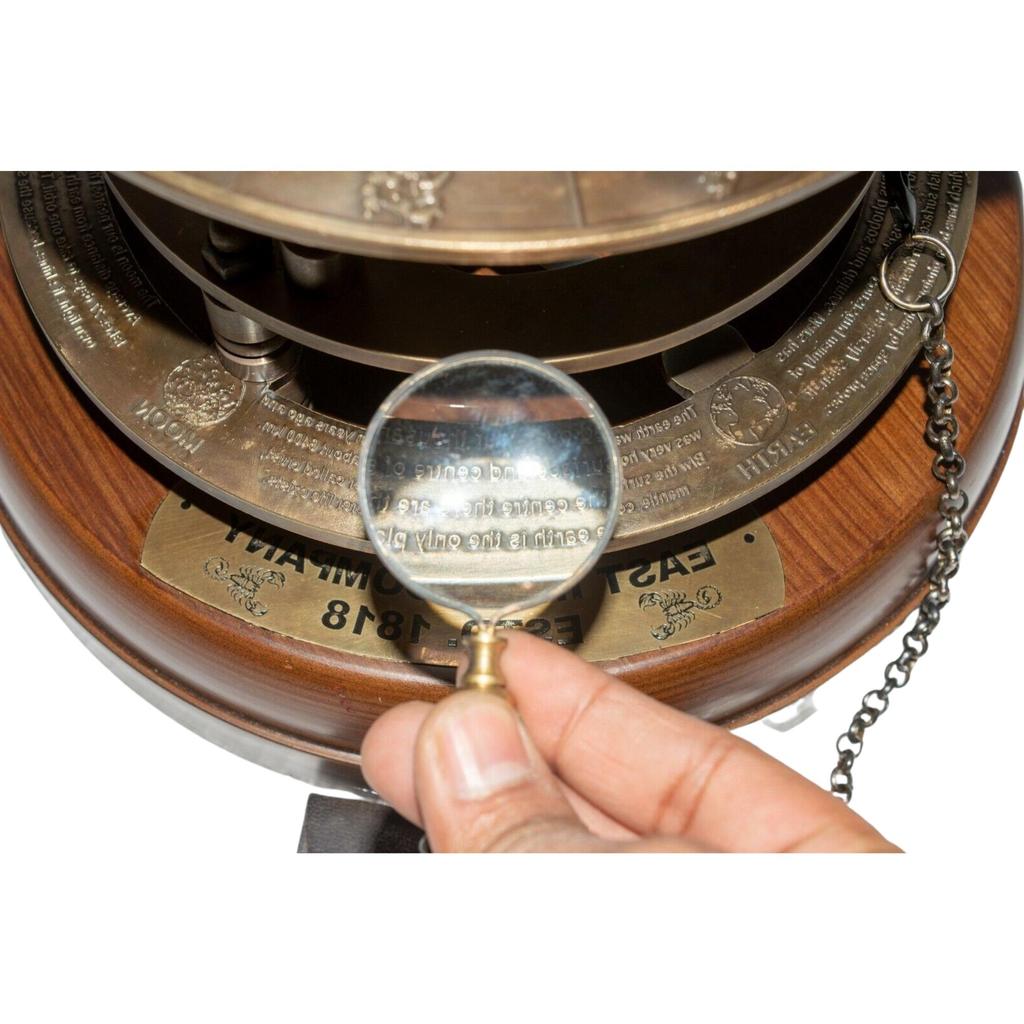Antikes Vintage Messing Orrery Sonnensystem Sonne Erde Mond Sumpf mit Holzsockel