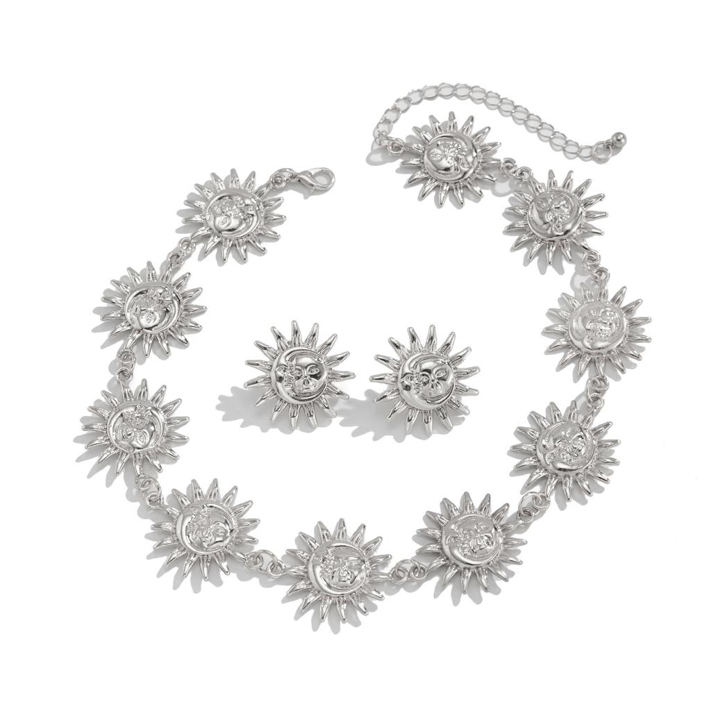 Vintage Metal Face Sunflower Pendant Necklace, Exaggerated Geometric Splicing Collarbone Necklace Set