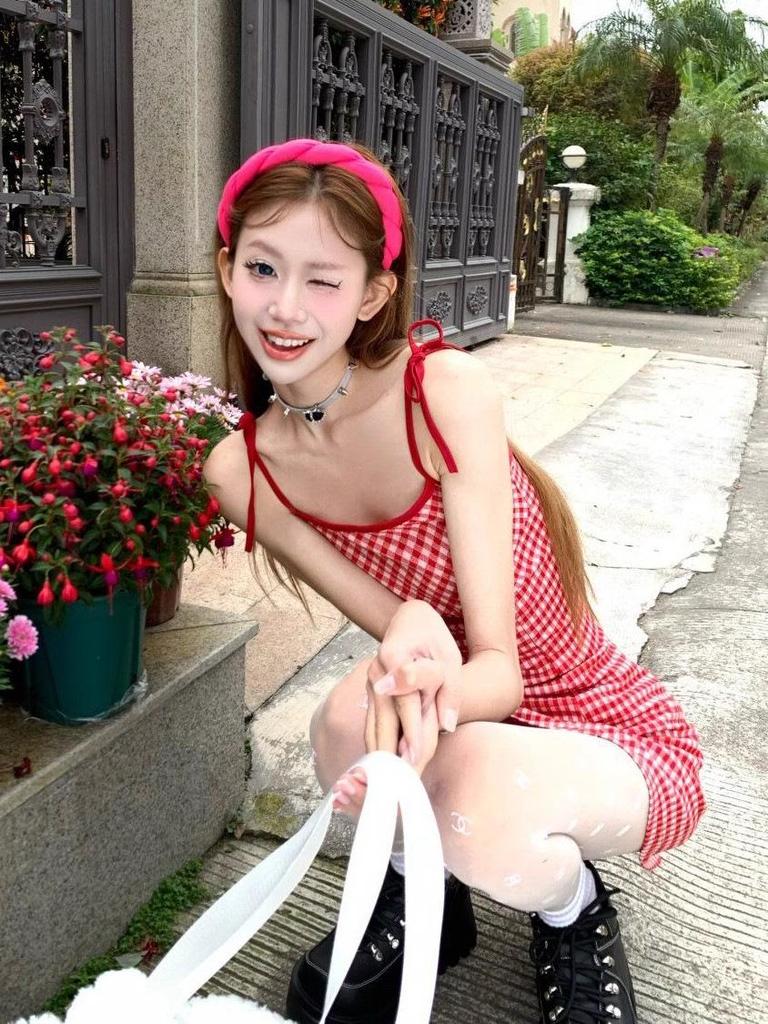 Women's Red Plaid Backless A-Line Dress: Summer Suspender Style, Mid-Length & Slim Fit