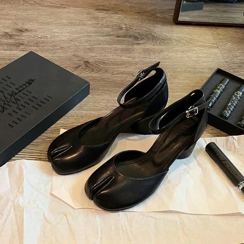 Fashion Women Split Toe Pumps Mid Heels Mary Janes Round High Heel Woman Shoes Buckle Strap Shallow Sandals Shoes Solid Color Stylish