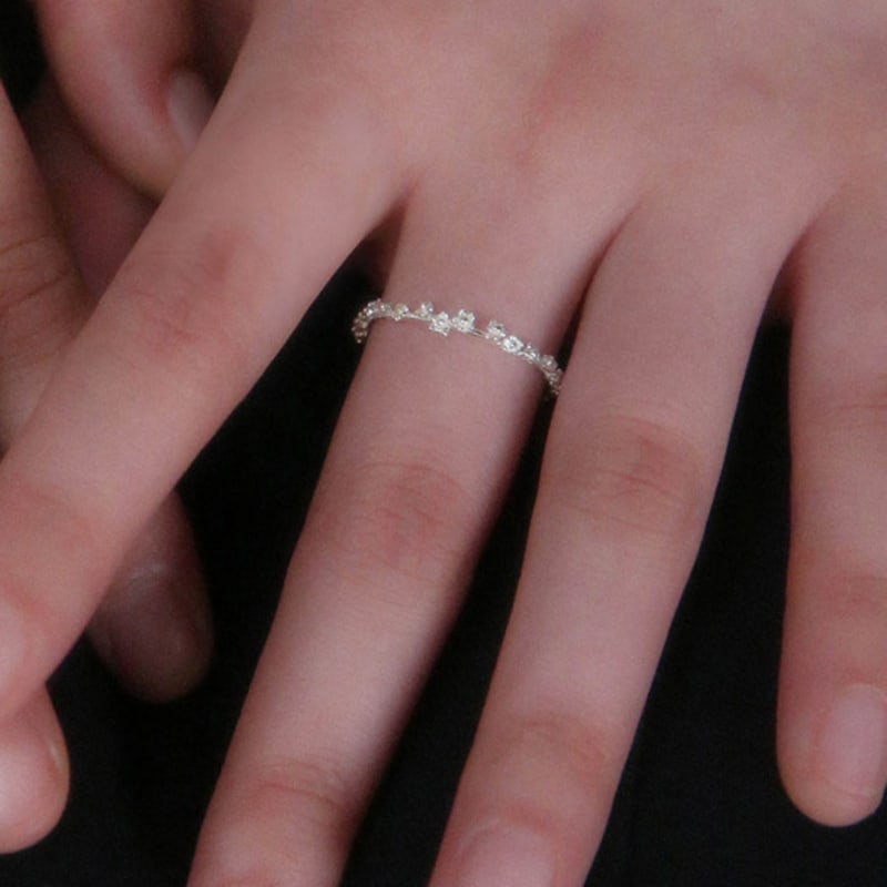 Baked Alaska Mini Flower Bouquet Ring 01