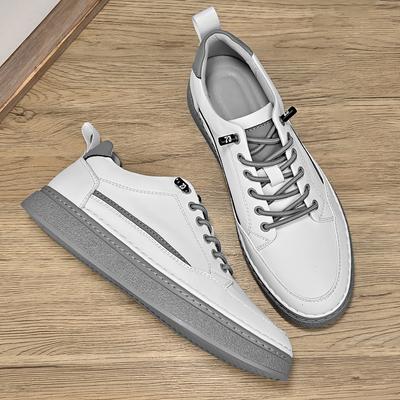 New Men's Sneakers Comfortable Men Casual Shoes White Male Board Shoes Lace Up Outdoor Shoes for Men Minimalist Vulcanize Shoes