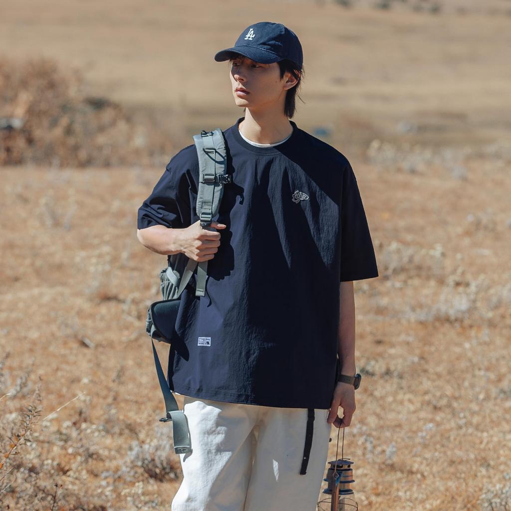 [Easykode] Men's Summer Short-Sleeve T-Shirt, Water-Repellent, Windproof, Stretch, Mountain T-Shirt, Stylish, Embroidered Logo, Fashionable, Cool, Out