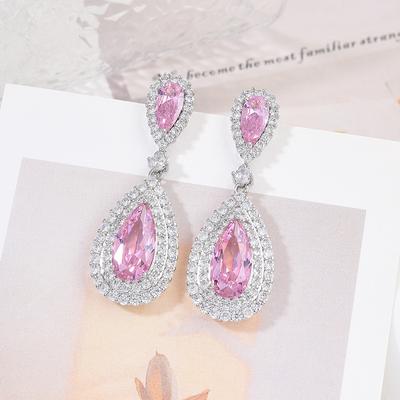Boucles d'oreilles atmosphériques rouge rose en forme de goutte d'eau, boucles d'oreilles à clous exagérées pour femmes, tempérament haut de gamme, boucles d'oreilles de luxe en zircon