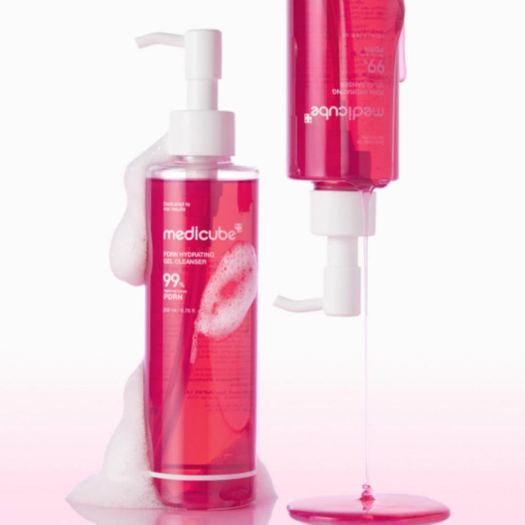 Medicube PDRN Feuchtigkeitsspendender Gel-Reiniger 200ml / Gel-zu-Schaum-Reiniger