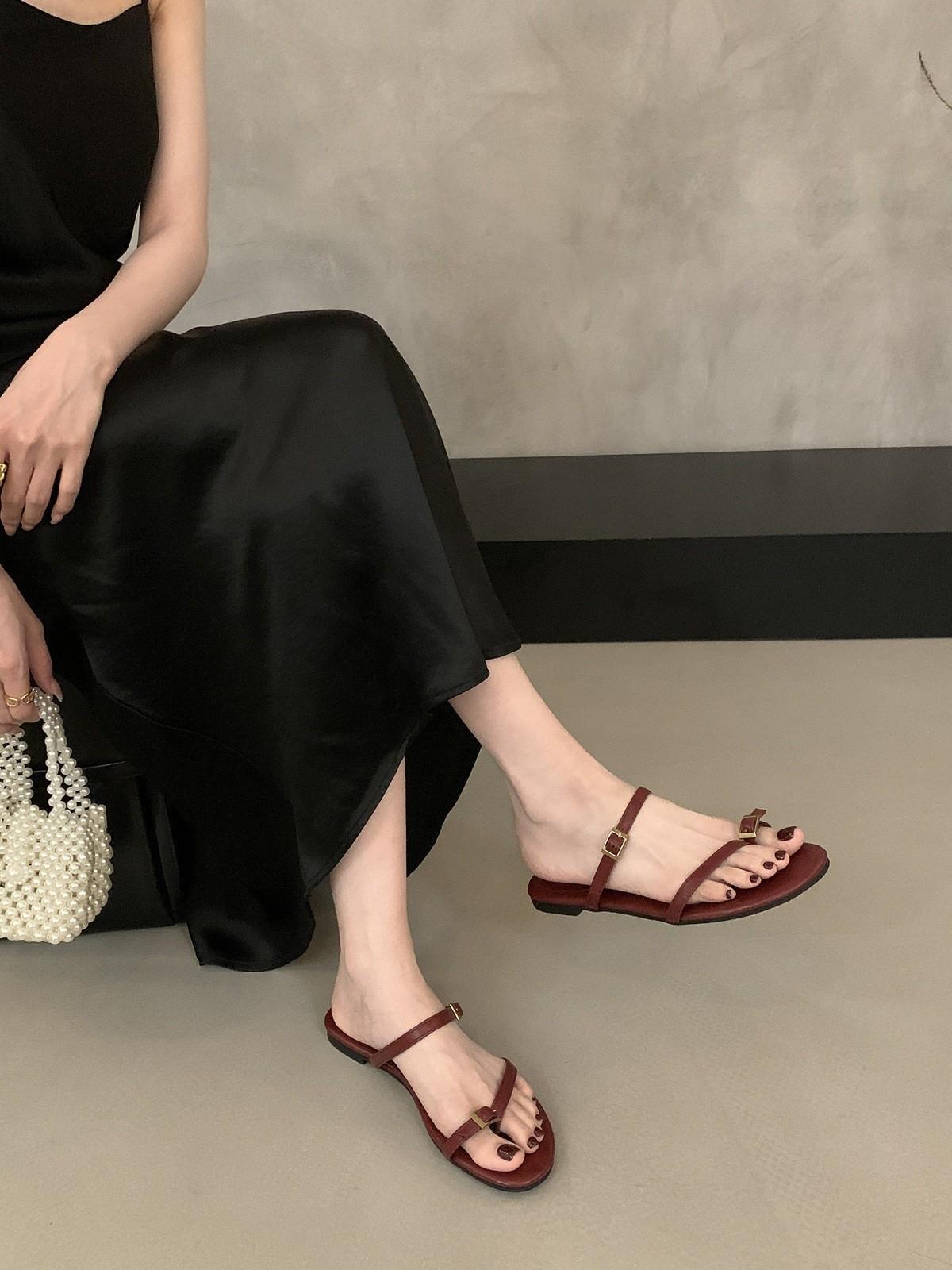 

2025 summer new satin bow open-toed flat-soled soft-soled sandals round head outer wear flat-heeled cool slippers 39