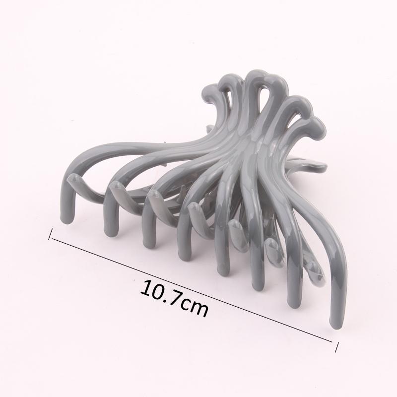 New Arrival Big Hair Claw Accessories Solid Clips for Hair Ponytail Holders Bathing Hairdress Good Quatliy Plastic Hairpins