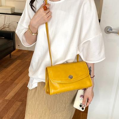Damen Vintage Klappen-Umhängetasche, Weiches PU-Leder Kleine Unterarmtasche, Metallverschluss-Design Lässige Crossbody-Handtasche für den täglichen Gebrauch beim Einkaufen und Reisen