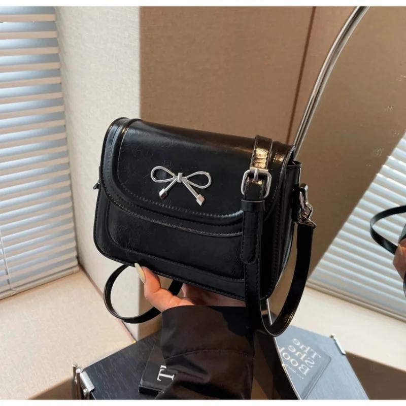 Popular Bag Women's Fashion Trend Versatile Women's Shoulder Bag Niche Design Super Fire High-end Small Square Bag