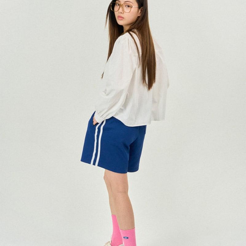 MONTH IN MONTH OUT Mmt Colored Crew Socks _ PINK