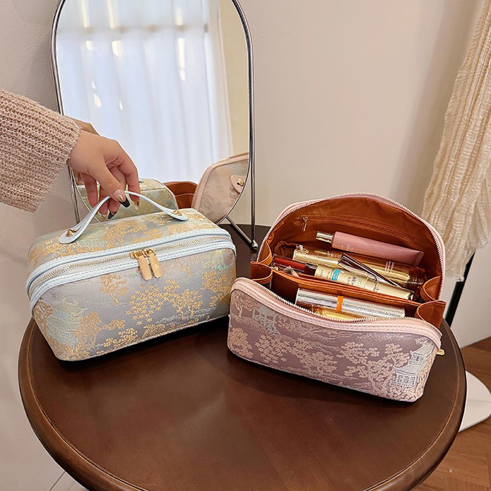 Chinese Style Portable Cosmetic Bag Women's Outdoor Travel Skincare Bags Gifts Butterfly Embroidery Makeup Bag Storage Organizer