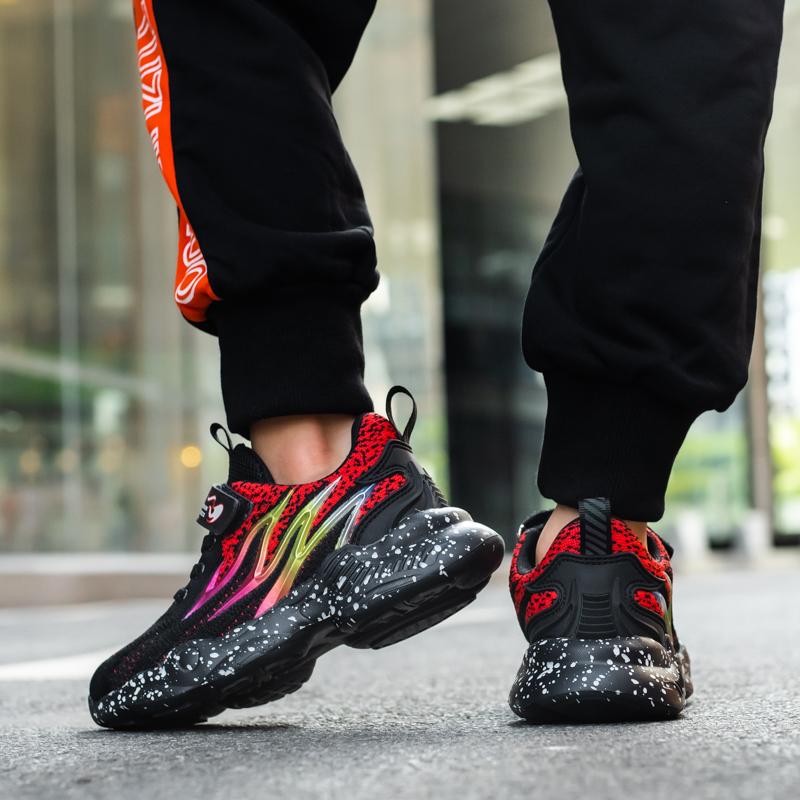 Dětské protiskluzové odolné proti opotřebení Módní trend Low Cut Fly Tkané Outdoorové sportovní boty Běžecké boty Běžecké boty