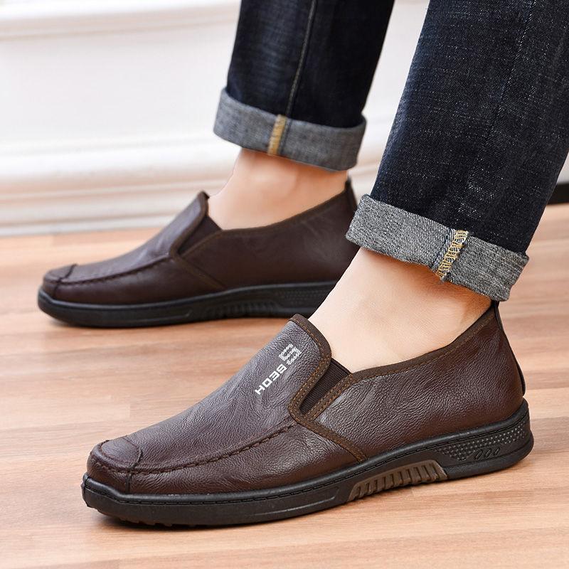 Breathable Soft Round Toe Slip-on Male Casual Shoe Luxury Sale New in High Quality Fashion 2025 Trend Retro Men's Leather Shoes