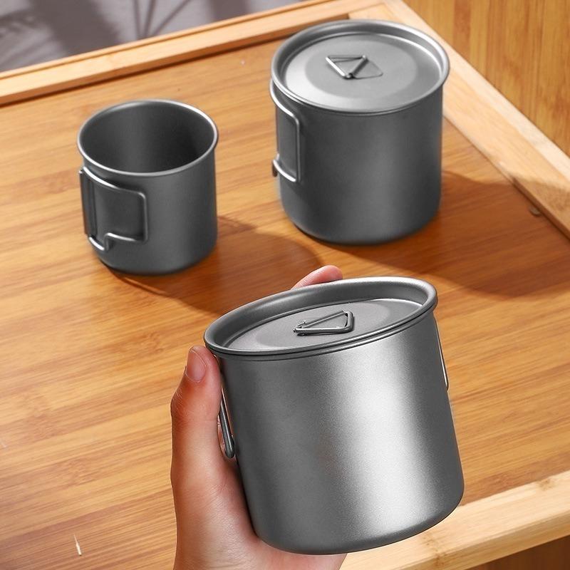 220ml-550ml Titanbecher Outdoor Titan Campingbecher mit Deckel Camping Kaffeetasse mit klappbarem Griff Titan Topf zum Wandern