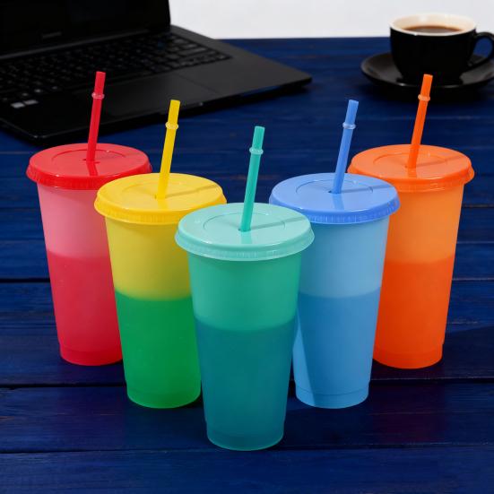 Color Changing Plastic Tumbler with Straw 24oz Reusable Cold Water Cup Leak-Proof Stackable Drinkware for Indoor Outdoor Use