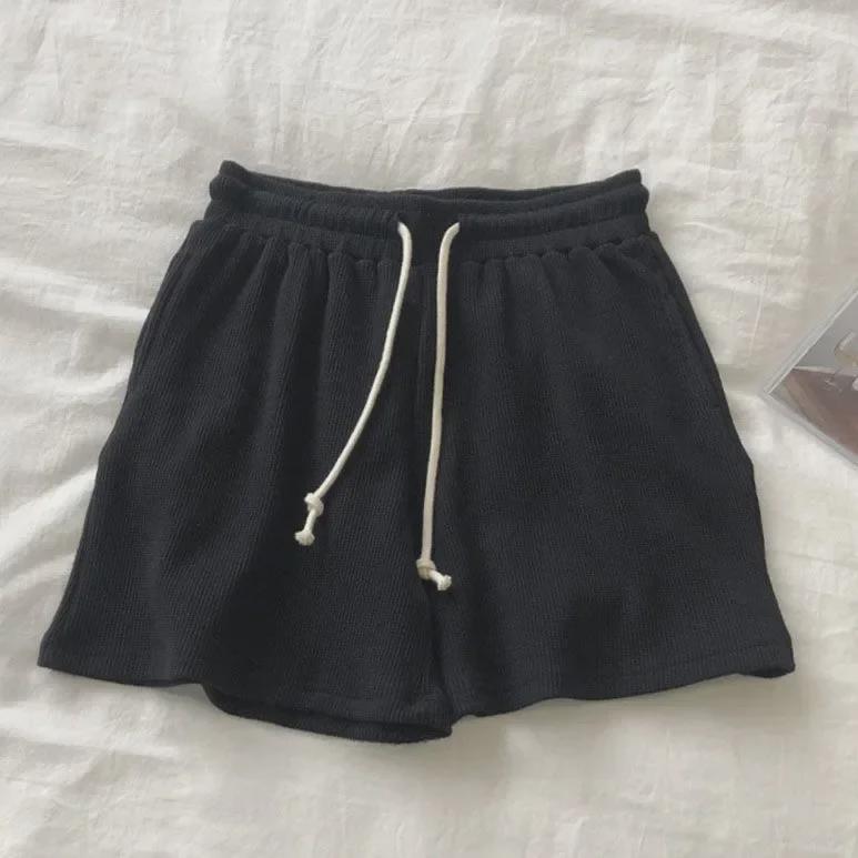 

Женские свободные вафельные шорты - легкие, универсальные, с эластичным поясом, пижамы и спортивные шорты S (30-40 kg) чёрный