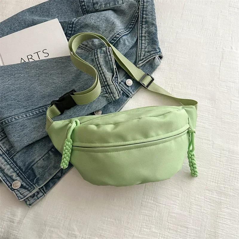 Brust Banana Bag für Damen Sling Crossbody Hüfttasche Canvas Lauf-Hüfttasche Lässige Bauchtaschen Sport Halbmond Gürteltasche
