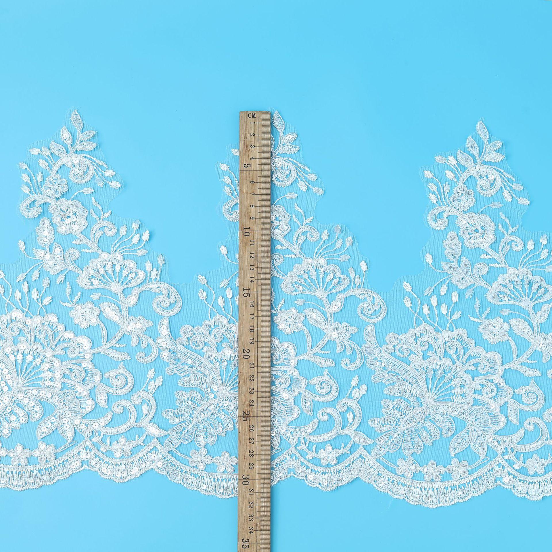 

Car Bone Lace Children S Clothing, Wedding Dress, Veil, Skirt, Clothing Decoration Accessories 32Cm White/crystal piece/width 32CM