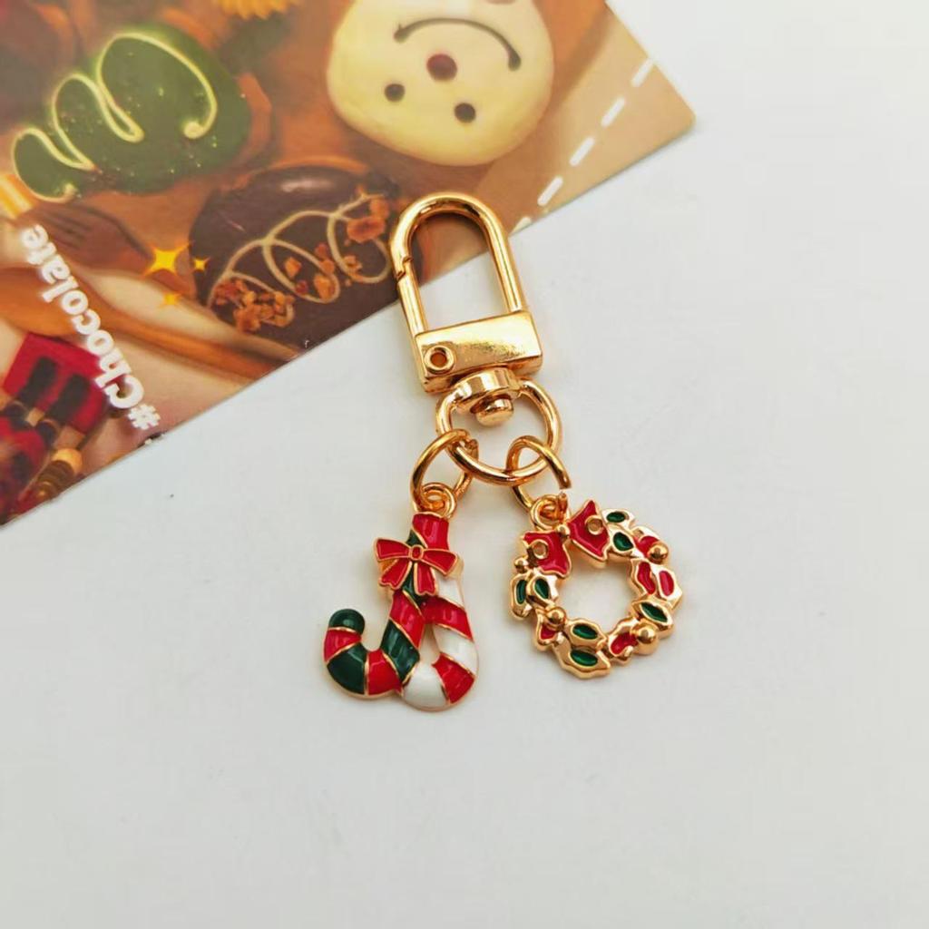 Festive Christmas Keychain: Metal Tree, Snowman & Santa Bag Charm – Stylish Small Gift